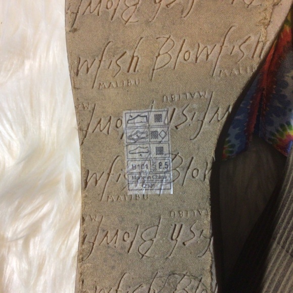 Women’s Blowfish Malibu Size 8.5 Tie-Dye Vegan Platform Slides - Picture 10 of 10